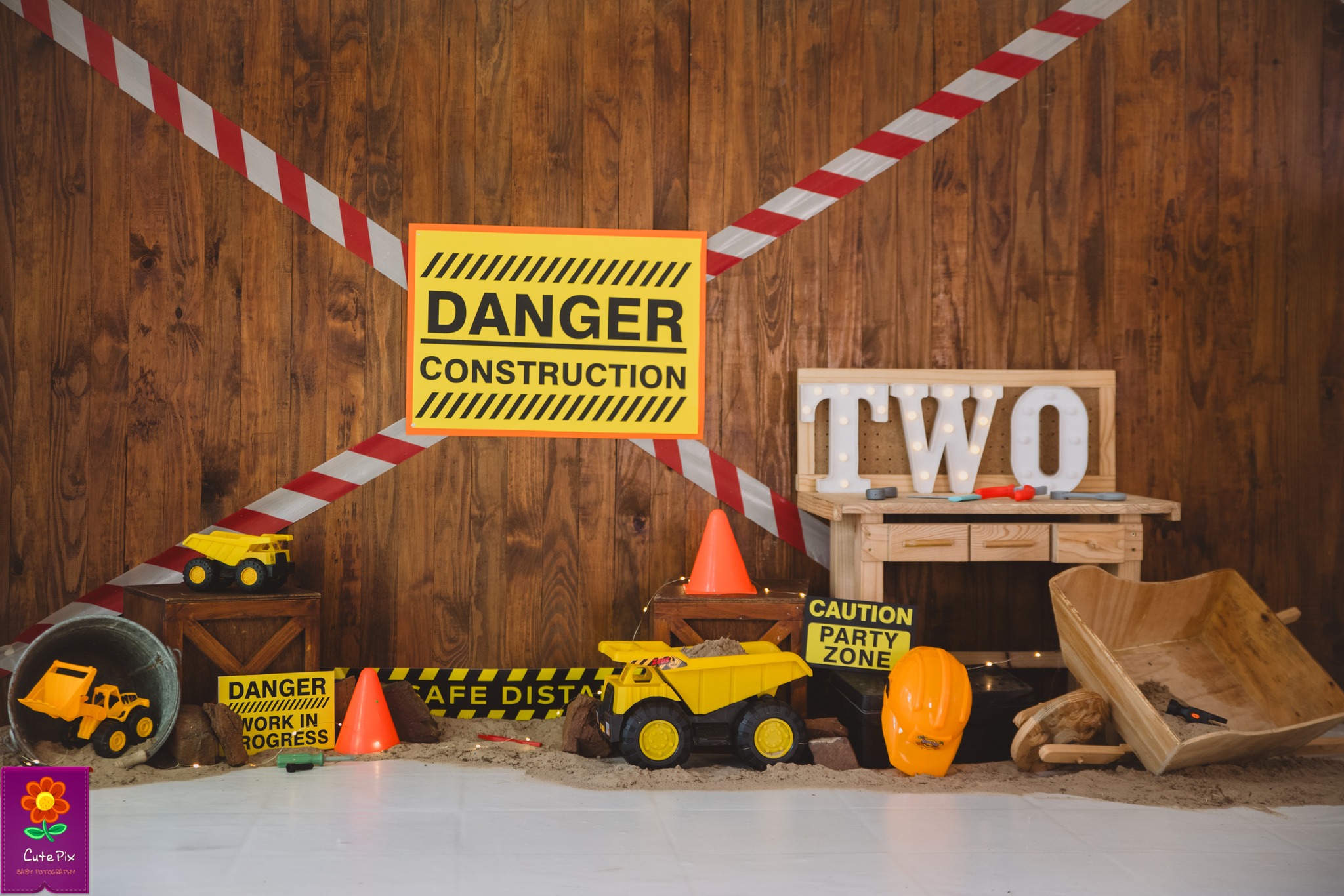 Cakesmash with Parent/sibling photos - Image 61