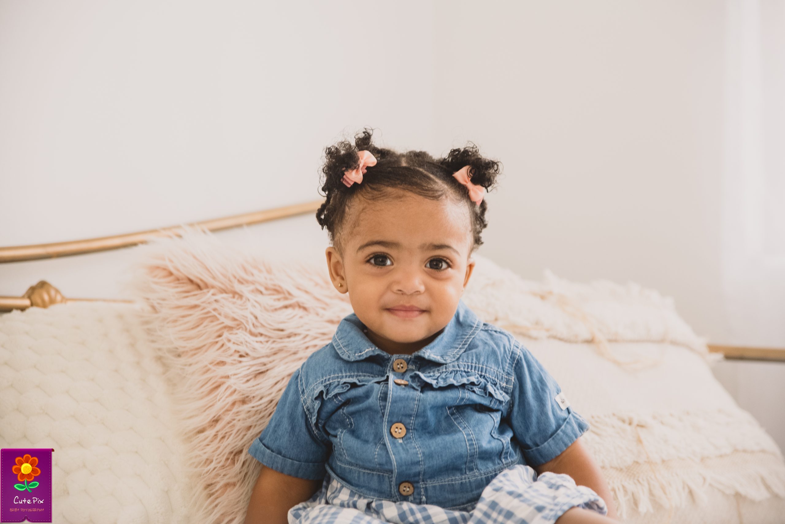 Natural First Birthday session (Studio Portriat) - Image 3